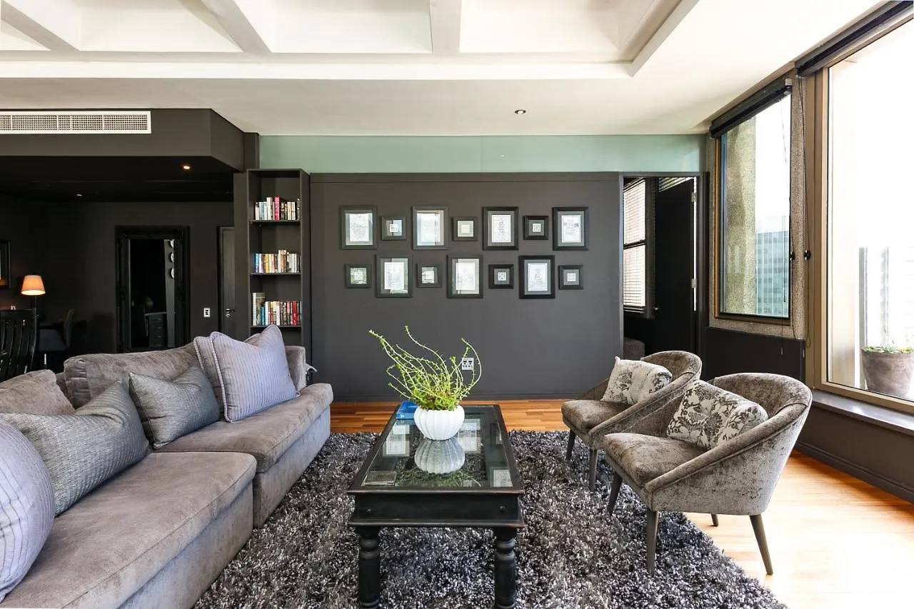 #1701 Cartwright - Dark Glamour Cape Town 0*,