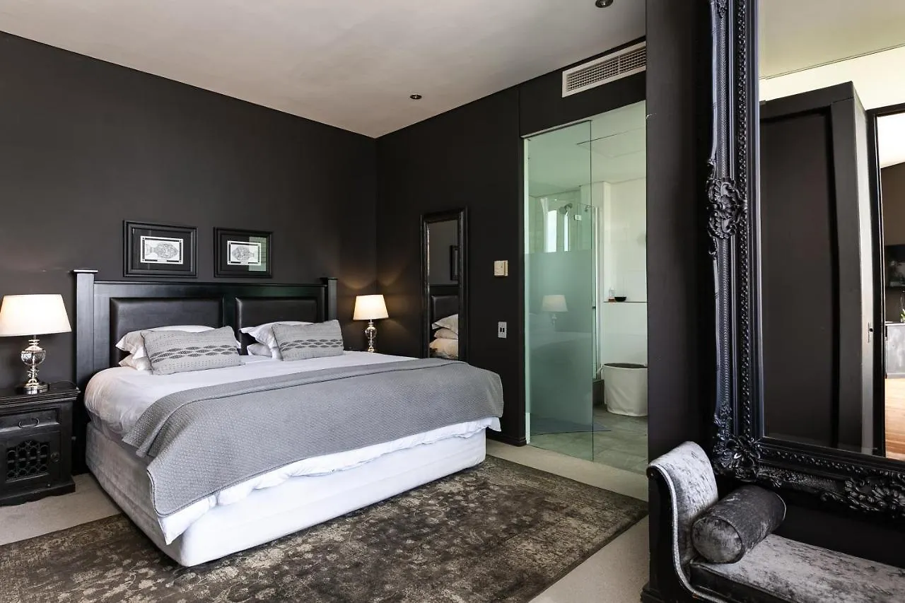 Apartment #1701 Cartwright - Dark Glamour Cape Town