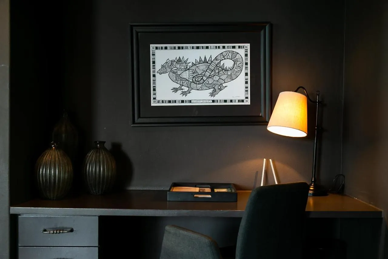Apartment #1701 Cartwright - Dark Glamour Cape Town